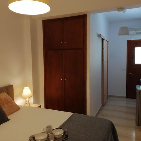 Aronis Apartments Benitses  Exterior foto