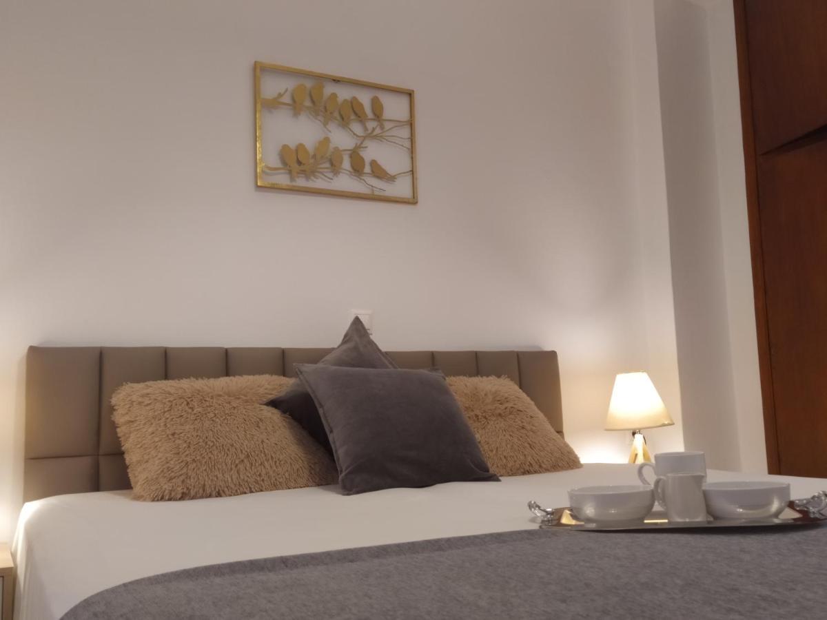 Aronis Apartments Benitses  Exterior foto