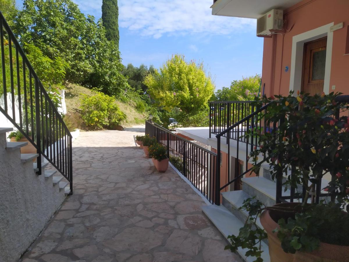 Aronis Apartments Benitses  Exterior foto