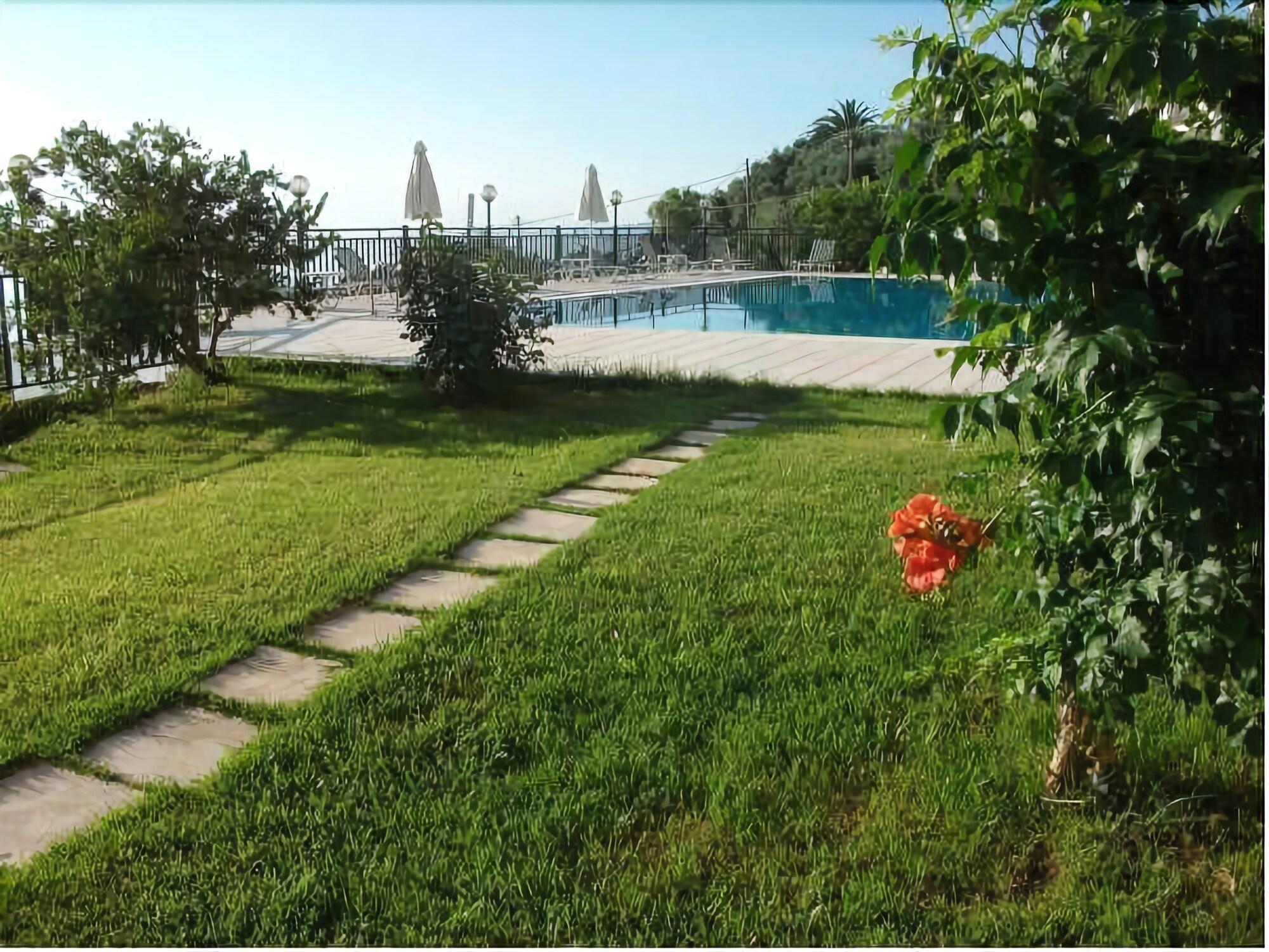 Aronis Apartments Benitses  Exterior foto
