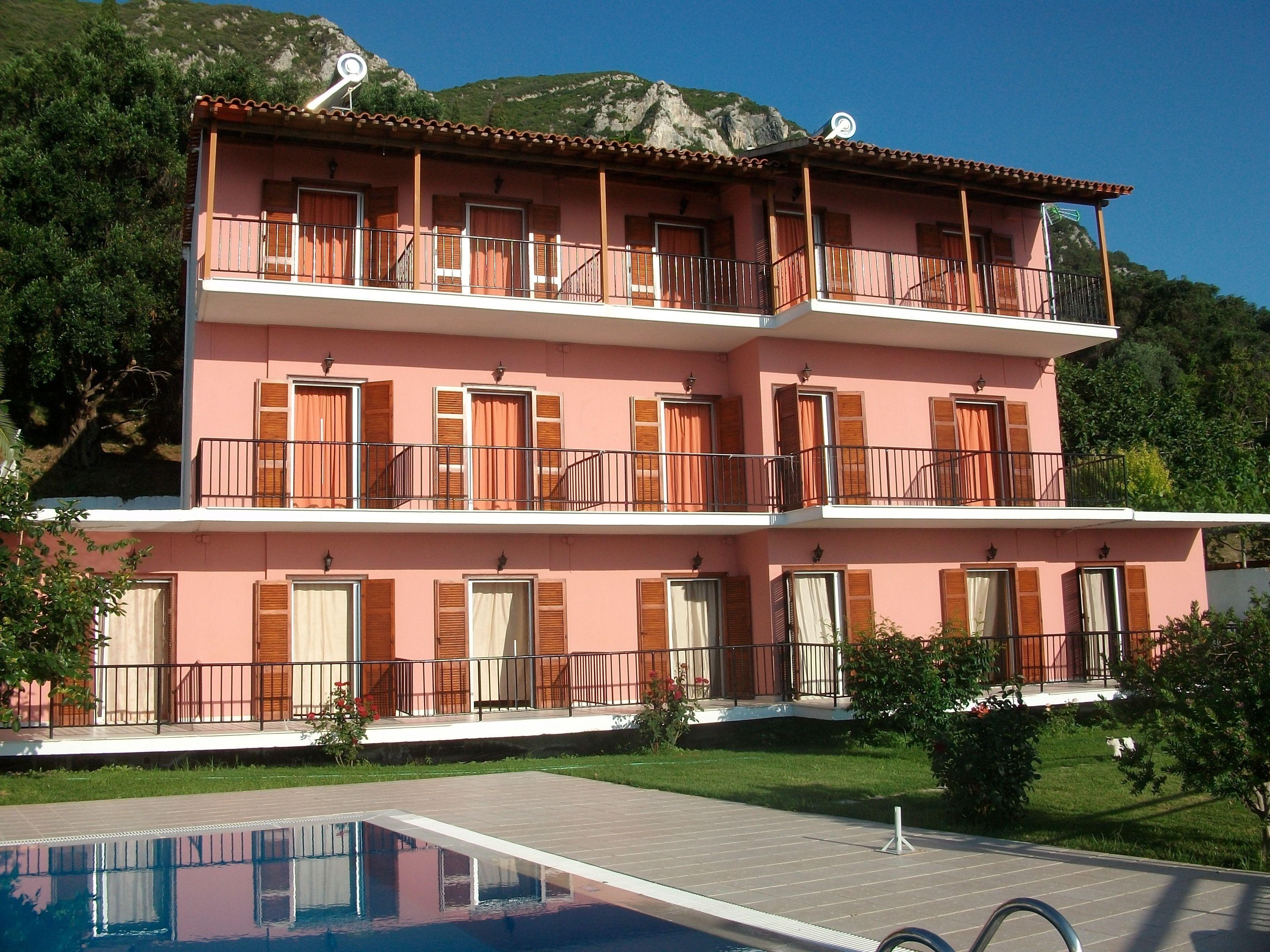 Aronis Apartments Benitses  Exterior foto