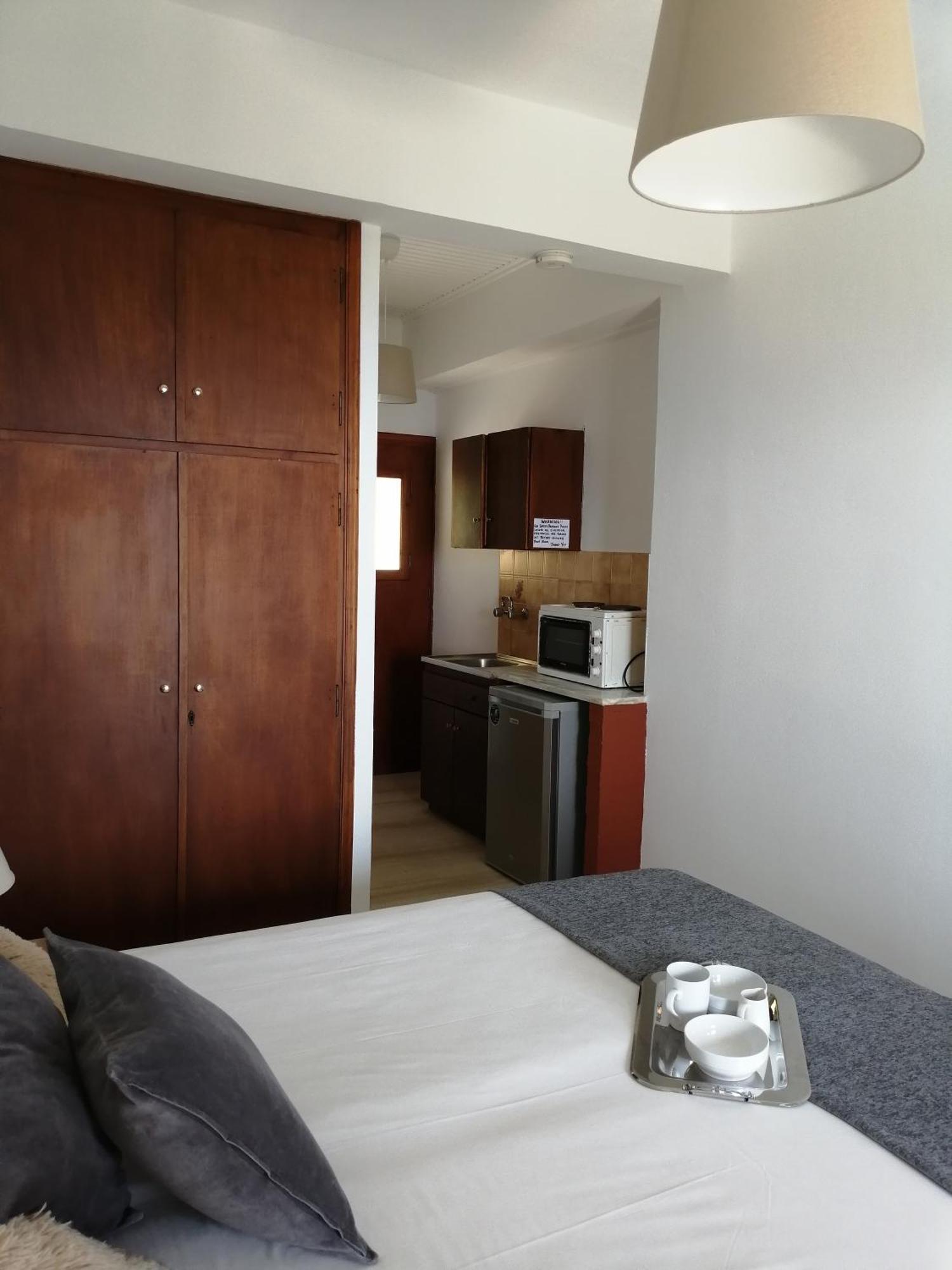 Aronis Apartments Benitses  Exterior foto