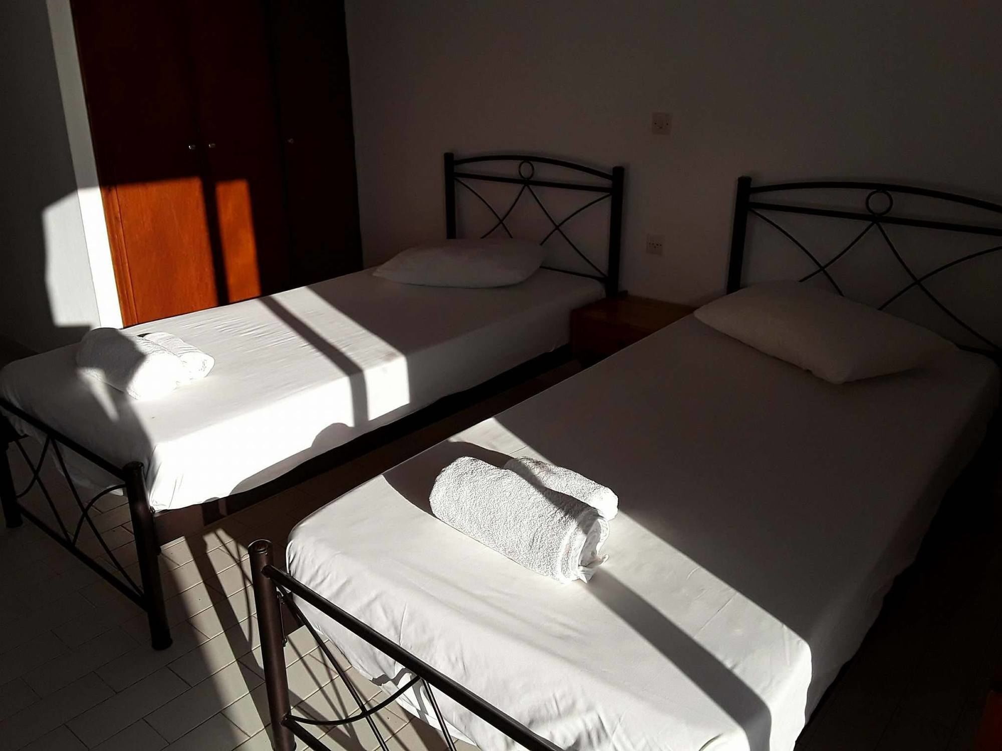 Aronis Apartments Benitses  Exterior foto